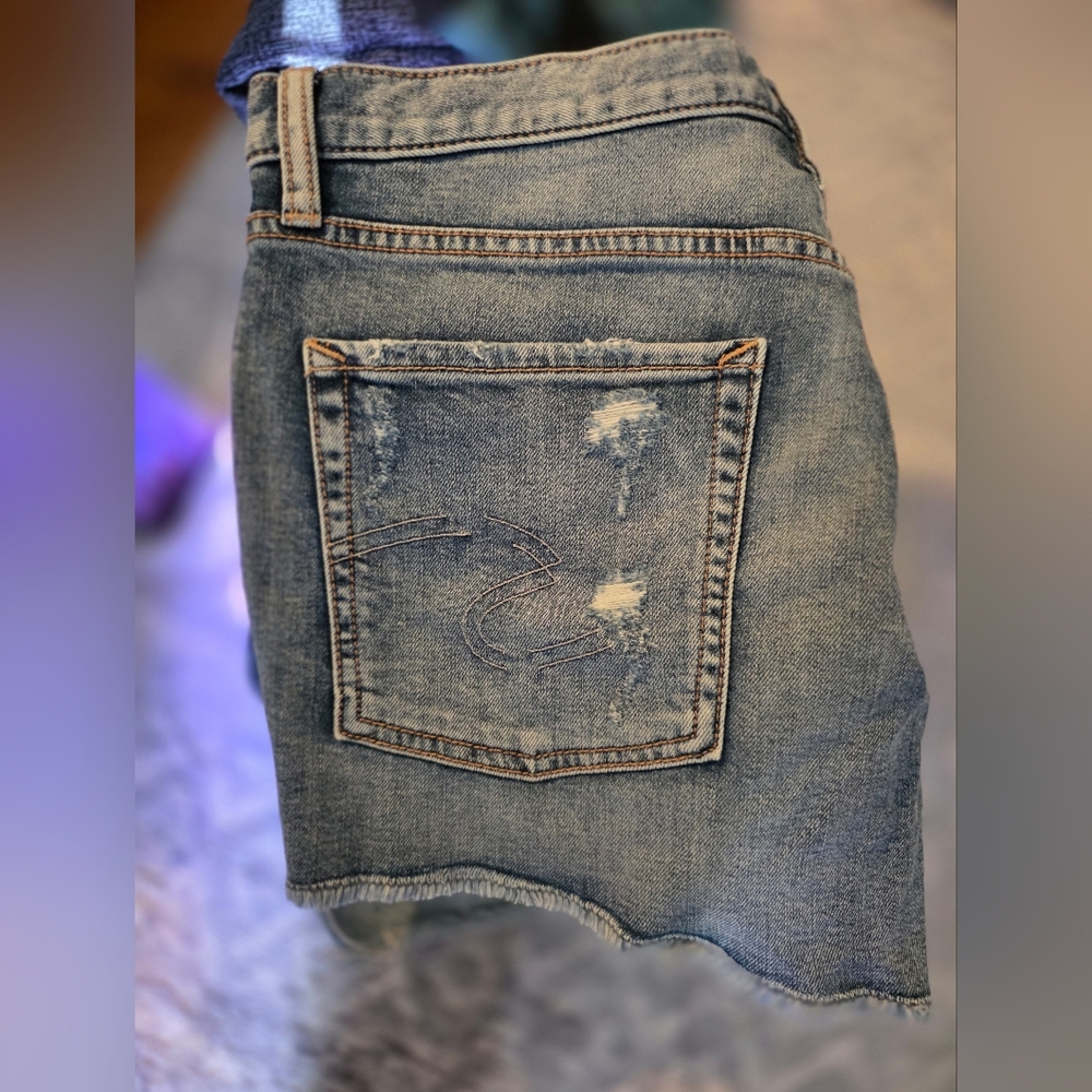 Silver Jeans Women's Blue Jean Shorts "Mom Shorts"